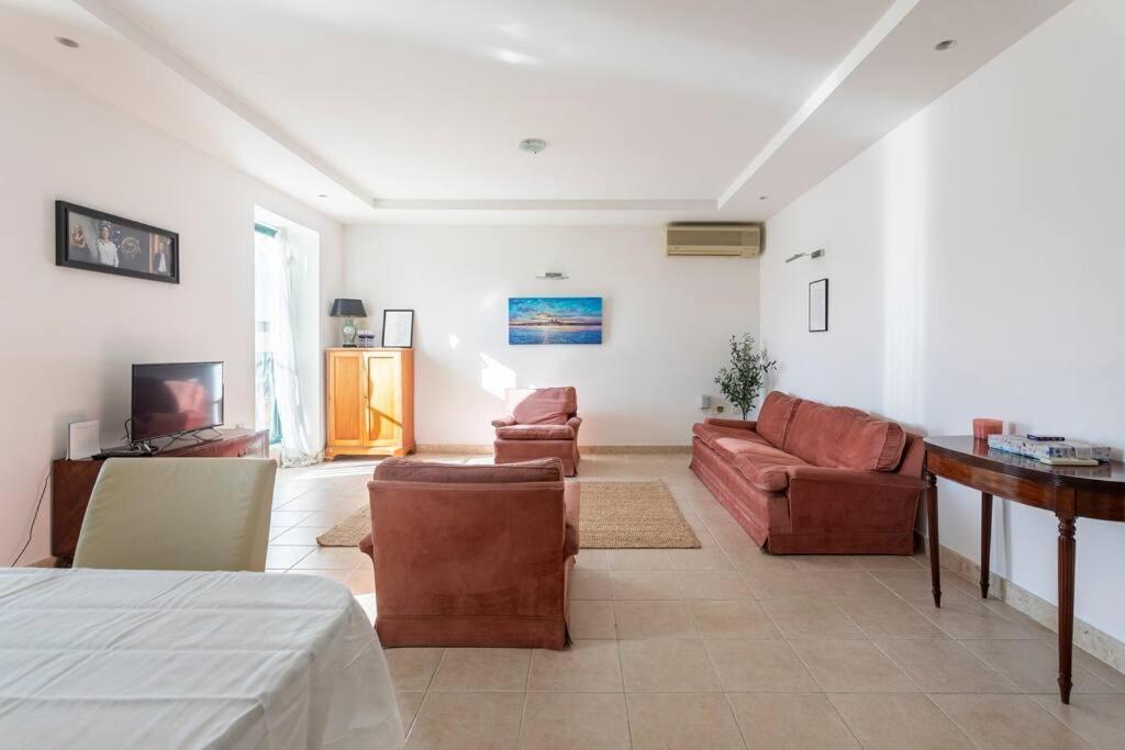 City Penthouse With Roof Terrace And Sea Views Валетта Экстерьер фото